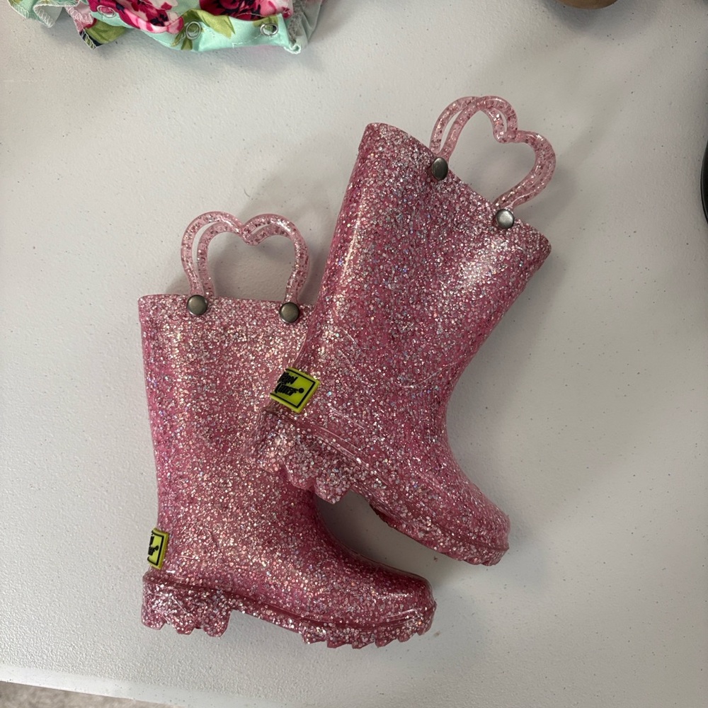 GLITTER RAINBOOTS